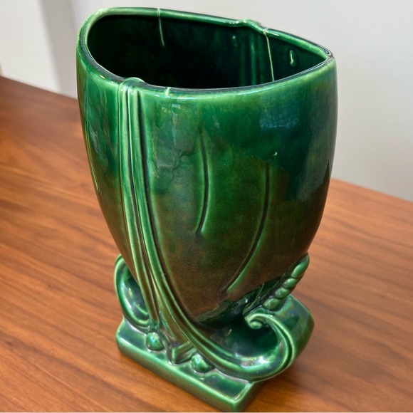 Vintage/Antique Green Glazed Ceramic Vase Pottery - Picture 6 of 9